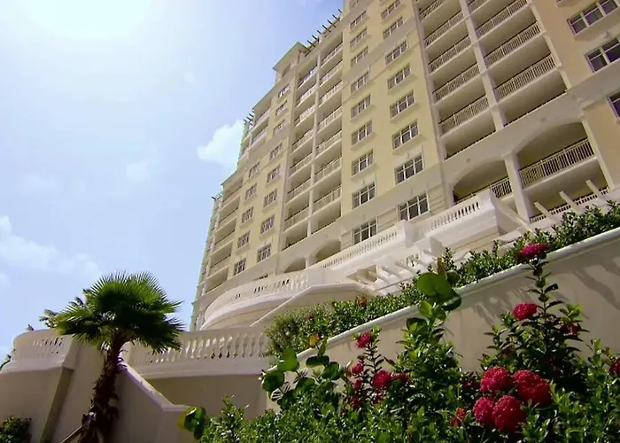 The Palmyra A Solis & 5*